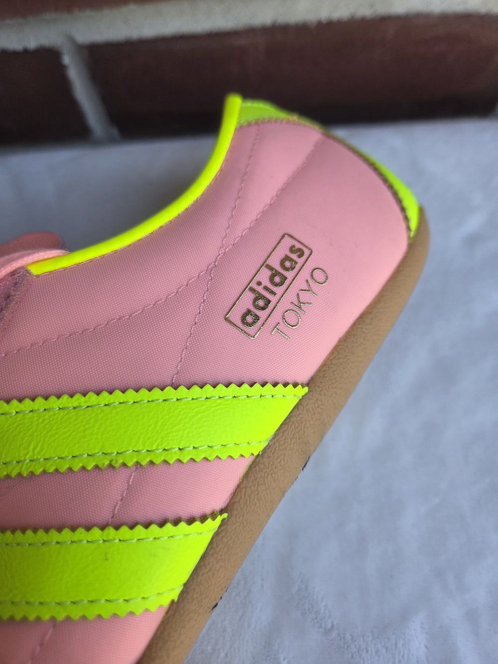 Adidas Tokyo Women’s Shoes Glow Pink Solar Yellow Gum US 8 UK 6.5 - Picture 11 of 14